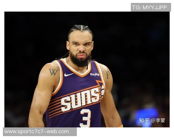 狄龙与火箭球员深情拥抱展现真爱情怀温暖全场 狄龙与火箭球员深情拥抱展现真爱情怀温暖全场