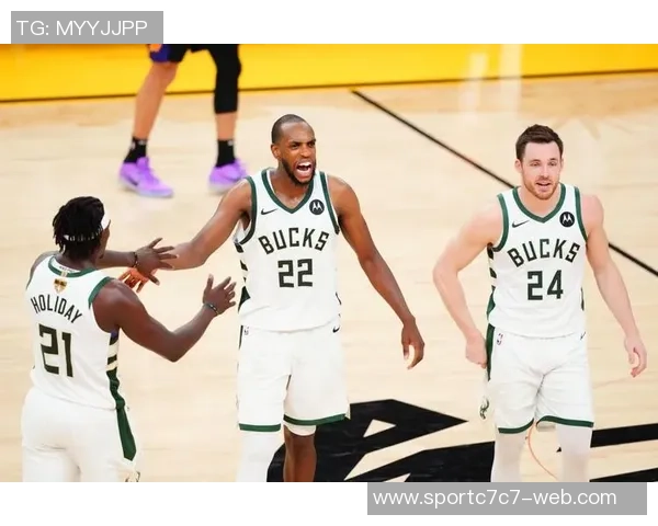 张佳玮深度解析雄鹿队的阵容构建与字母哥的支持体系